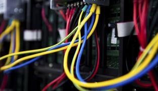 Propojení sítí ÚVT Internet a Lacina.cz