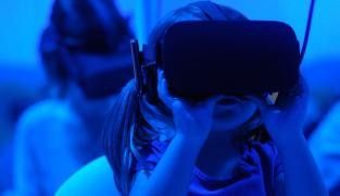 Virtuální realita jako fenomén doby